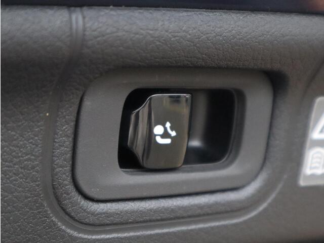 Mercedes-Benz C-KLASSE 180 AMG Line