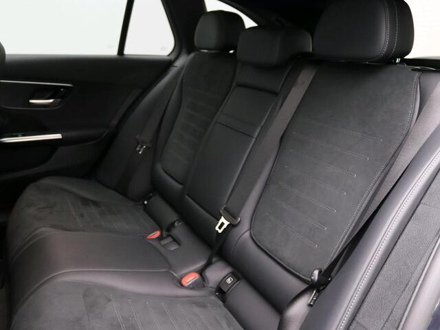 Mercedes-Benz C-KLASSE Estate 300 e AMG Plug-In Hybride AMG Line | Alarm | Parkeerpakket met 360°-camera | Digital Licht | Distronic | Memory Voorstoelen. Inclusief 24 maanden MB Certified garantie voor Europa.
