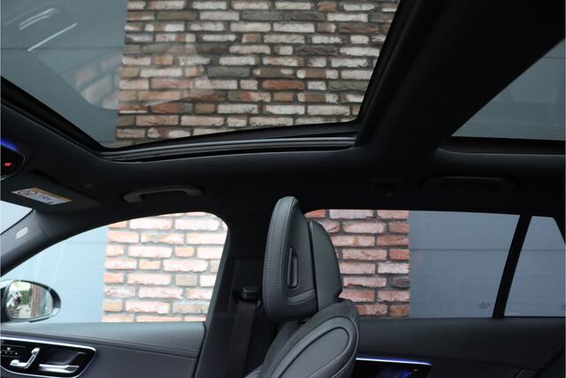 Mercedes-Benz C-KLASSE Estate 300 e AMG Line | Panoramadak | Memory | Trekhaak | Premium Sfeerverlichting | Camera | Nightpakket | Dodehoekassistent |