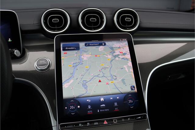 Mercedes-Benz C-KLASSE Estate 300 e AMG Line | Panoramadak | Memory | Trekhaak | Premium Sfeerverlichting | Camera | Nightpakket | Dodehoekassistent |