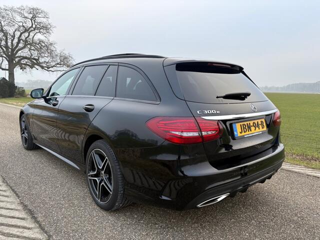 Mercedes-Benz C-KLASSE 300 E AMG NIGHT PAKKET / PANO / ZEER NETTE
