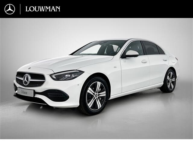 Mercedes-Benz C-KLASSE 300 e Business Solution | Trekhaak | Donkergetint glas achter | Achteruitrijcamera | Smartphone-integratie | GUARD 360 ° Vehicle protection Plus | Stoelverwarming voor | Zitcomfortpakket |