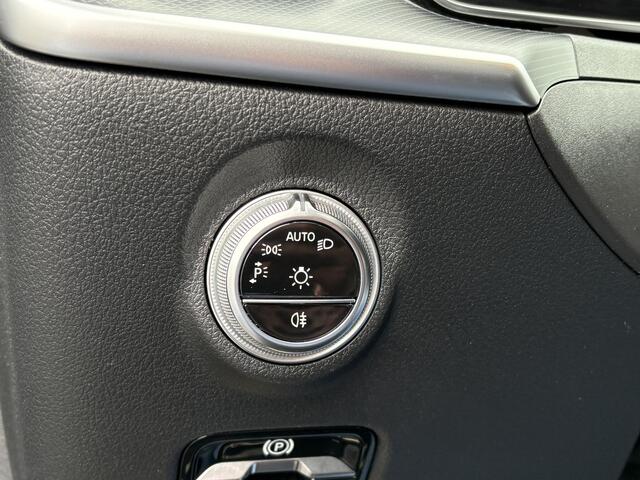 Mercedes-Benz C-KLASSE Estate 180 AMG Line