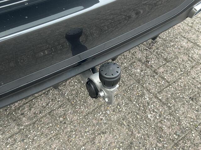 Mercedes-Benz C-KLASSE Estate 300 e Business Solution AMG | Memory | Panoramadak | Trekhaak