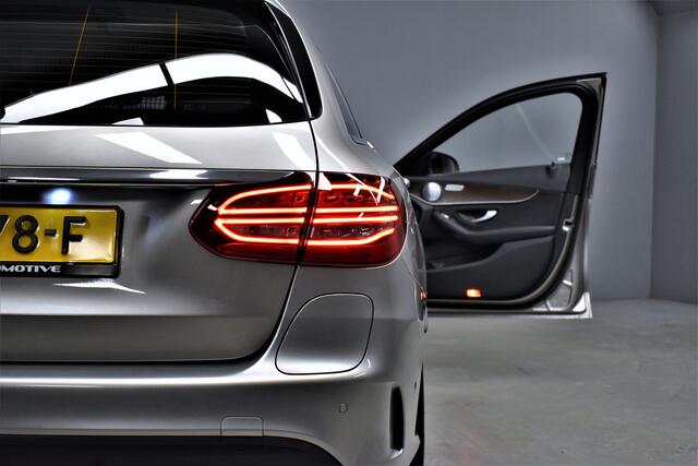 Mercedes-Benz C-KLASSE Estate 300 e AMG-Line 1e Eig. Dealer OH Burmester/Carplay/Trekhaak/Camera/Sfeer/Led/H.Leer/Lmv18"