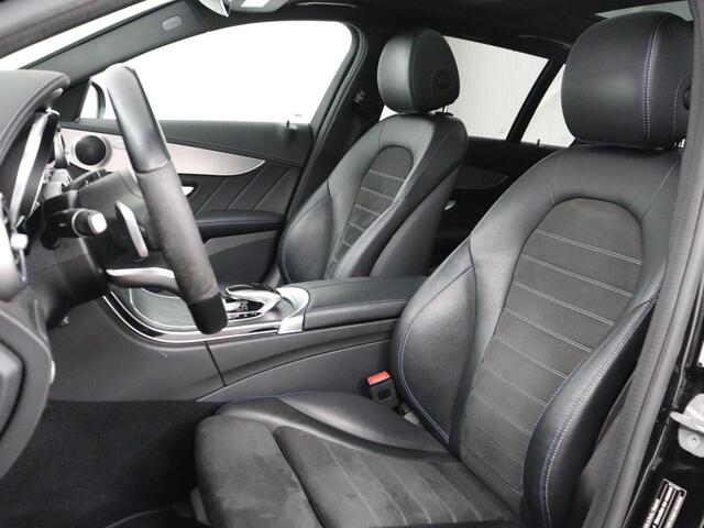 Mercedes-Benz C-KLASSE 300e AMG Limited | Panoramadak | 360 Camera | Stoelverwarming | Trekhaak | Carplay | Leder/Alcantara | Sfeerverlichting | Navigatie | Cruise control | Park Assist |