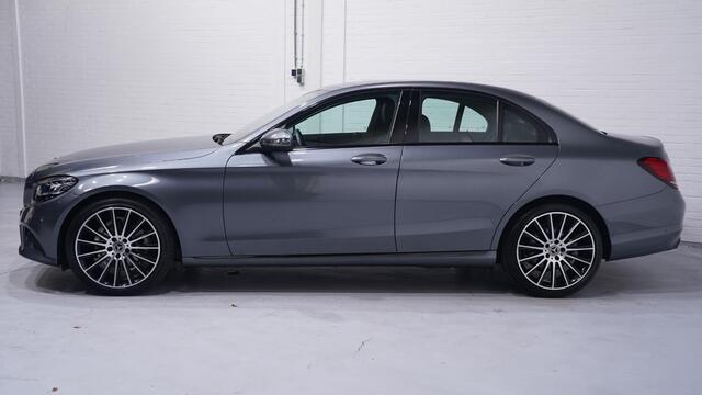 Mercedes-Benz C-KLASSE 180 Avantgarde Leder/stof Sportstoelen 19 Inch velgen Camera PDC v+a
