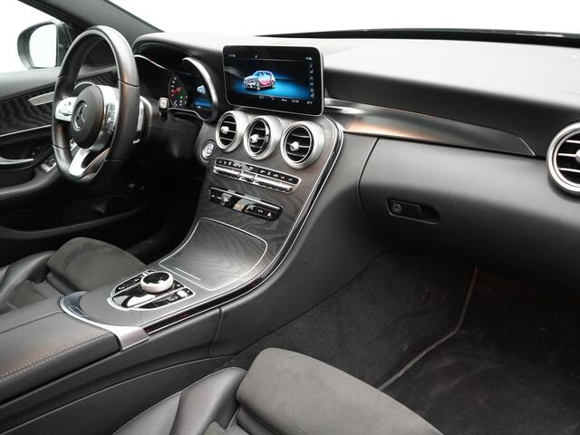 Mercedes-Benz C-KLASSE Estate 300 e Business Solution AMG Plug In Hybrid 320pk PHEV | Trekhaak af Fabriek | Adaptive Cruise | Alcantara Sportstoelen Verwarmd | Apple Carplay | Camera | BLIS | 18"L.M |