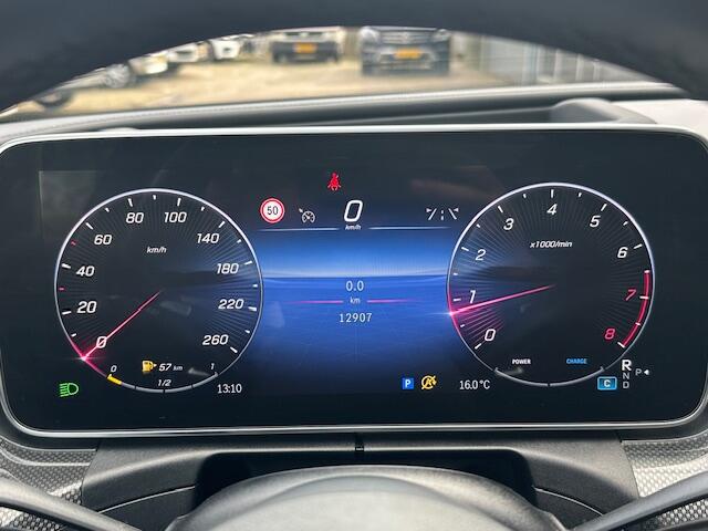 Mercedes-Benz C-KLASSE Estate 180 AMG Line / 360 camera / Laser koplampen / Panorama