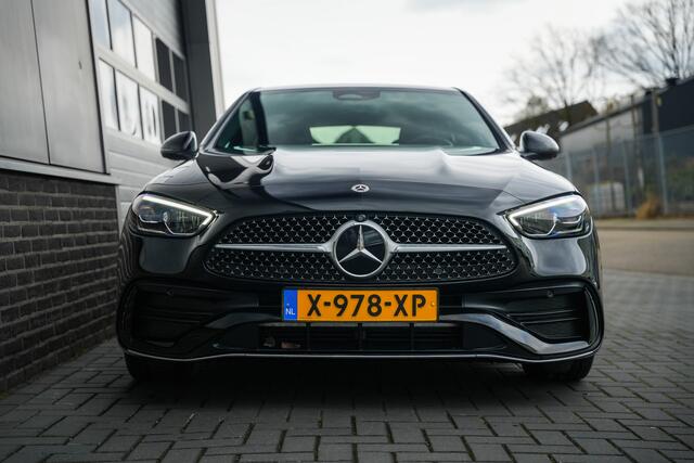 Mercedes-Benz C-KLASSE 180 AMG Line Adapt.Cruise/ 360-cam/ Led-koplamp/ Elek.Stoel/ Stoelverw./ Sfeerverl./ MBUX/ 20''LMV