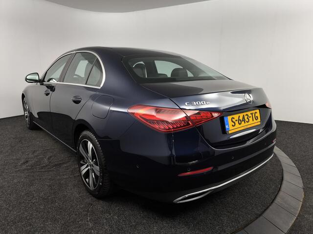 Mercedes-Benz C-KLASSE 300 e Luxury Line |NAVIGATIE | Stoelverwarming | Camera