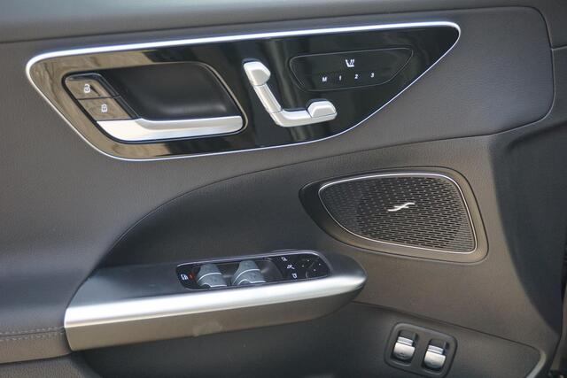 Mercedes-Benz C-KLASSE 300 e Luxury Line | PANO | ACC | Massage | Trekhaak