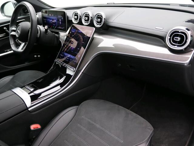 Mercedes-Benz C-KLASSE 300 e Business Solution AMG AMG Line | Panorama Schuif-Kanteldak | Distronic | Lederen bekleding | Alarm | Parkeerpakket met 360°-camera | 20 Inch AMG Velgen. Inclusief 24 maanden MB Certified garantie voor Europa.