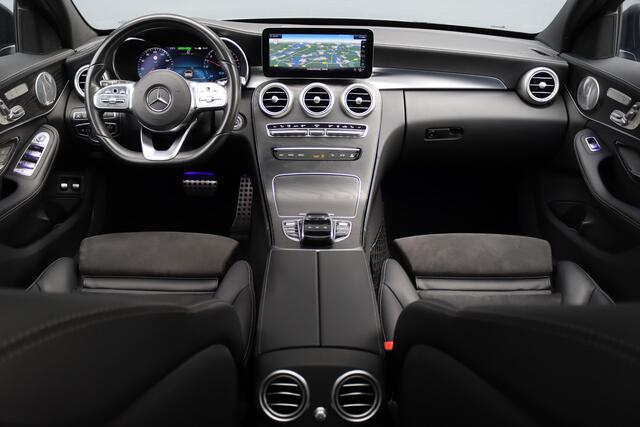 Mercedes-Benz C-KLASSE Estate 300 e Business Solution AMG | Luchtvering | Panoramadak | Burmester | Memory | Camera | Spoorpakket | Dodehoekassistent | Multibeam LED | Sfeerverlichting |