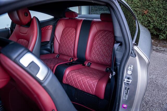 Mercedes-Benz C-KLASSE Coupé 300 AMG Premium+|Pano|Luchtvering|Burmester|Designo-interior|360°|Org.NL|1e eig.|Dealer-onderhouden