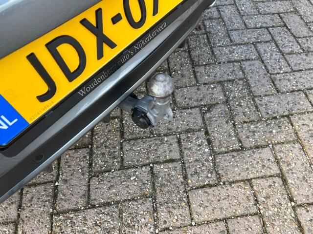 Mercedes-Benz C-KLASSE C 400 4-Matic, AMG, HUD, Airmatic, 360 cam, DAB