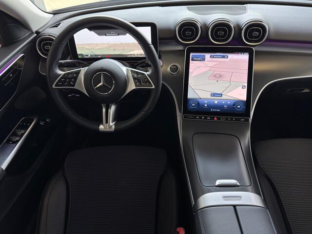 Mercedes-Benz C-KLASSE 300e 313PK PHEV 12/2024 AVANTGARDE TREKHAAK HALF LEER CAMERA ELEK/STOEL/VERWARMD 12/2024 PHEV PLUG IN HYBRIDE phev