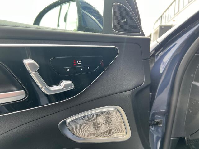 Mercedes-Benz C-KLASSE Estate 180 AMG Line | Premium | Winter pakket | Panoramadak | Burmester® 3D | 360° Camera | Sfeerverlichting | Memorystoelen Verwarmd | Apple & Android Carplay