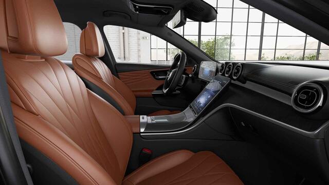 Mercedes-Benz C-KLASSE 180 AMG Line | Trekhaak | Lederen bekleding | Memory | Digital Light |