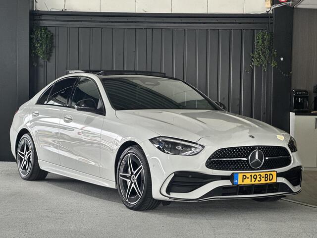 Mercedes-Benz C-KLASSE 300 e AMG Line | AMG-styling | Panorama-dak | Sfeerverlichting | 360 Camera | Carplay | Cruise Control Adaptief |