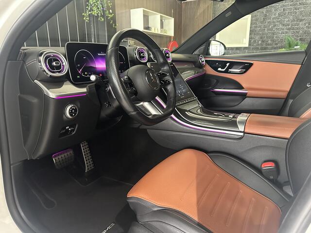 Mercedes-Benz C-KLASSE 300 e AMG Line | AMG-styling | Panorama-dak | Sfeerverlichting | 360 Camera | Carplay | Cruise Control Adaptief |