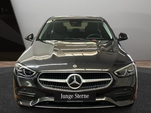 Mercedes-Benz C-KLASSE 300e AVANTGARDE ** HIGH LED, NAVI+, MEMORY, VERW. STUUR, SPIEGEL-PACK ** 1e EIG - Ex MB-AG - ¤ 19.200,= onder NP ** ** INFORMEER OOK NAAR ONZE AANTREKKELIJKE FINANCIAL-LEASE TARIEVEN **