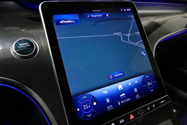 Mercedes-Benz C-KLASSE 300 e AMG Line / C63s Look Diffuser / Panamericana Grille / Maxton Design Bodykit V.2 / Panoramadak / Elektr. verstelbare voorstoelen + memory / Stoelkoeling & -verwarming / Digital Light / Ambienteverlichting Plus / HUD / Rondomzichtcamera / 20'' LMV / S