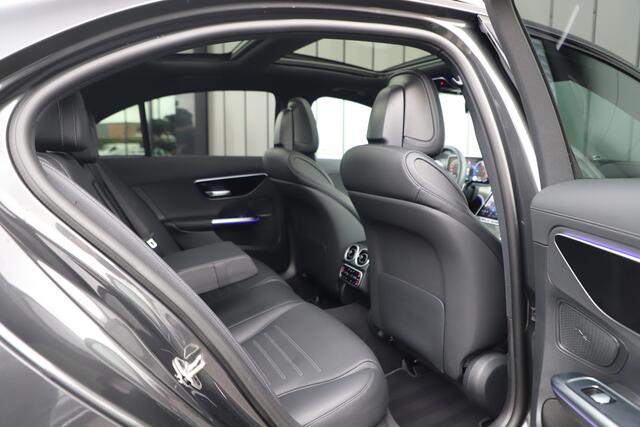 Mercedes-Benz C-KLASSE 300e AMG | 313PK | Head-up | Keyless-go | Pano | Digital-light | Sfeerverlichting | Standkachel | Leder | 2022.