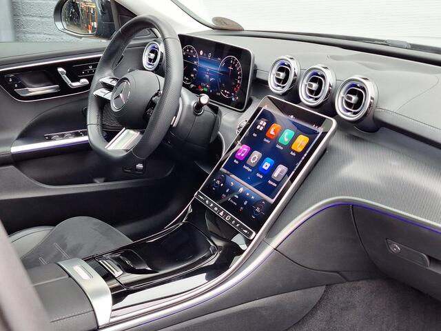 Mercedes-Benz C-KLASSE 300 e AMG Line | Night Pakket | Panoramadak | Memory pakket | Achteruitrijcamera | Sfeerverlichting | Dodehoekassistentie | Stoelverwarming | LED Koplampen