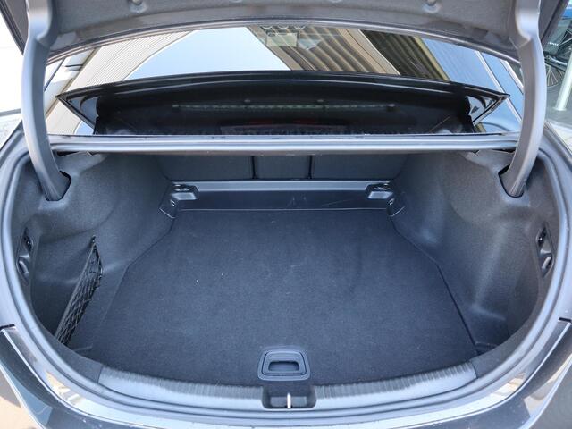 Mercedes-Benz C-KLASSE 200 Launch Edition AMG Line