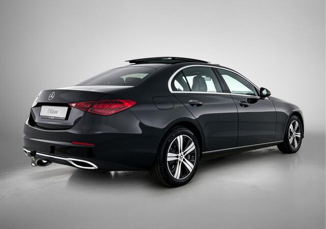 Mercedes-Benz C-KLASSE 300 e Business Solution | Warmtewerend, donkergetint glas | Trekhaak | Panoramaschuifdak | GUARD 360° Plus | Sierdelen diamantpatroon zilvergrijs | Sfeerverlichting | Smartphone-integratie |
