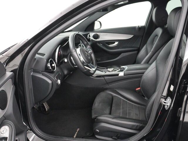 Mercedes-Benz C-KLASSE 160 AMG | Stoelverwarming | Leder/Alcantara | Camera | Park Assist | Full LED | Elektrische stoelen | Navigatie | Climate control | Cruise control | Bluetooth