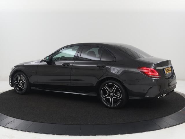 Mercedes-Benz C-KLASSE 300e Business Solution AMG Limited | SOH 82,2% | 360 Camera | Stoelverwarming | Leder/Alcantara | Carplay | Matrix LED | Navigatie | Cruise control | Park Assist | Sfeerverlichting | PHEV | Plug In