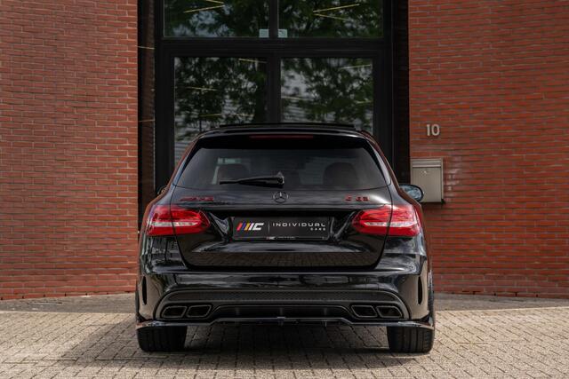 Mercedes-Benz C-KLASSE Estate AMG 63 Downpipe Stage 2 Carbon Perf. Stoelen
