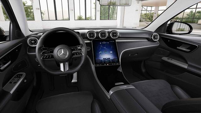 Mercedes-Benz C-KLASSE 300 AMG Line | Night | Trekhaak | Stoelverwarming | Digital Light | Achteruitrijcamera |