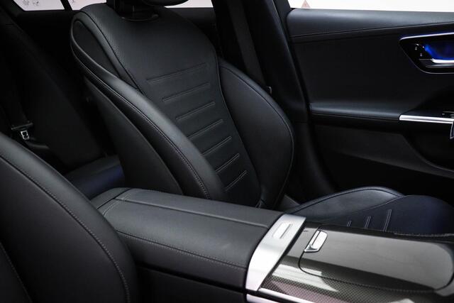 Mercedes-Benz C-KLASSE 200 Launch Edition AMG Line | PANORAMADAK | STOELVERWARMING | DAB | CAMERA | TREKHAAK | 19"