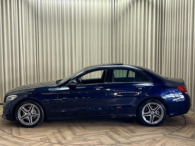 Mercedes-Benz C-KLASSE 180 *AMG* Panoramadak / Leder / Camera / LED High Performance / Cruise Control / 18"LMV