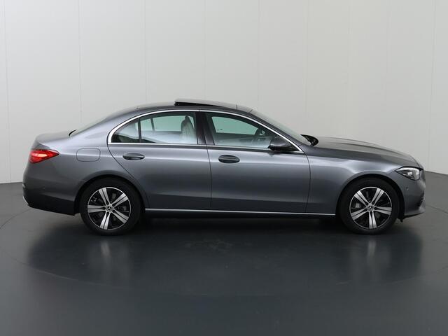 Mercedes-Benz C-KLASSE 300 e Luxury Line | Panoramadak | Lederen bekleding | Parkeercamera | Stoelverwarming |