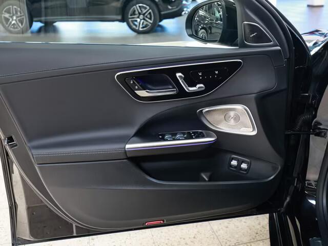Mercedes-Benz C-KLASSE Estate 300e AMG ** DIGI LED, NAVI+, PANO, MEMORY, NIGHT, 19-inch LMV ** UNFALLFREI - Ex. MB-AG ** ** INFORMEER OOK NAAR ONZE AANTREKKELIJKE FINANCIAL-LEASE TARIEVEN **