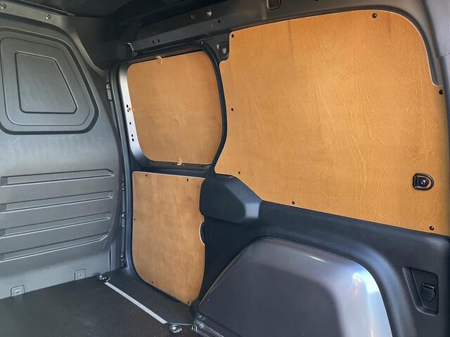Mercedes-Benz CITAN 112 CDI L1 SELECT Automaat | BPM VRIJ | Keyless Entry | Trekhaak | LED Koplampen | Apple Carplay | Lichtmetalen velgen | Sidebars | Spiegels in kleur | Achteruitrijcamera | Cruise Control | Airco |