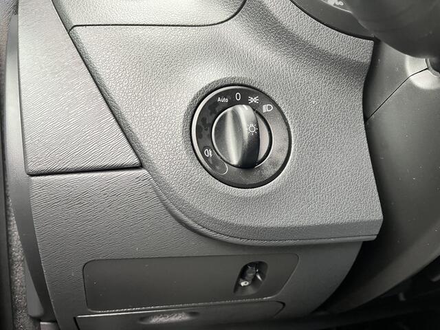 Mercedes-Benz CITAN 111 CDI BlueEFFICIENCY 110pk Airco Cruise controle Trekhaak 1050kg trekgewicht Telefoonverbinding 2-Persoons Zijruit Tomtom Bpm vrij voor particulier gebruik!!