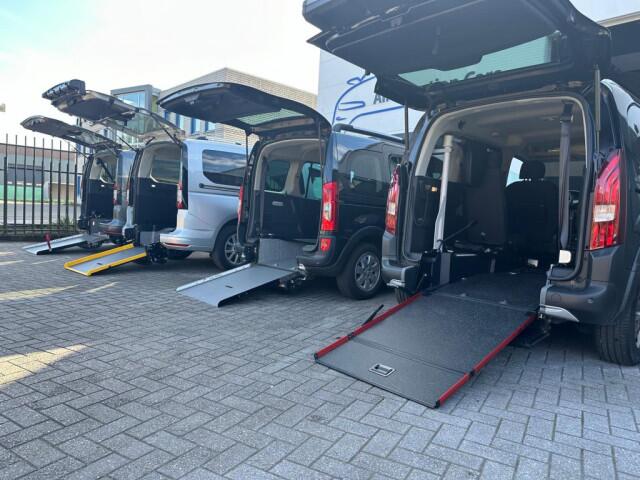 Mercedes-Benz CITAN Automaat Rolstoelauto 4+1 - Bodemverlaging - 1e Eigenaar - Nieuwstaat