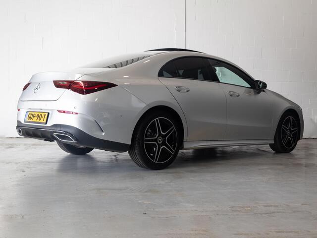 Mercedes-Benz CLA-KLASSE 200 AMG Line Premium | Panorama dak