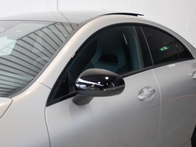 Mercedes-Benz CLA-KLASSE 200 AMG Line Premium | Panorama dak