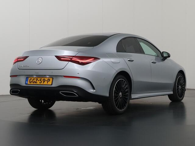 Mercedes-Benz CLA-KLASSE 250e AMG line | Panoramadak | 19 inch | Keyless go | Sfeerverlichting | Achteruitrijcamera |
