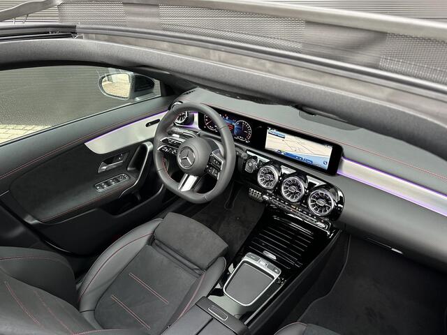 Mercedes-Benz CLA-KLASSE 250 e AMG Line | Premium | Nightpakket | Panoramadak | Achteruitrijcamera | Stoelverwarming | Sfeerverlichting | Showmodel SALE
