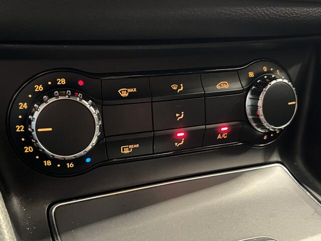 Mercedes-Benz CLA-KLASSE Shooting Brake 180 | Navigatie | LM Velgen 18" | PDC Voor en Achter | Voorstoelen Verwarmd | Cruise Control | Airco |