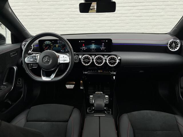 Mercedes-Benz CLA-KLASSE Shooting Brake 250 e Business Solution AMG | Trekhaak | CarPlay | Ambient Light | 360* Camera | LED | DAB+
