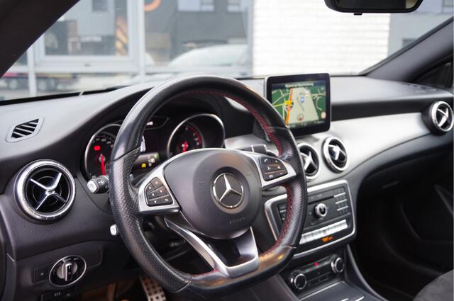 Mercedes-Benz CLA-KLASSE Shooting Brake 180 AMG NIGHT, AUT. LED, PANODAK, SPORTSTOELEN, 18'' AMG, CRUISE, NAVI, AIRCO, STOELVERWARMING