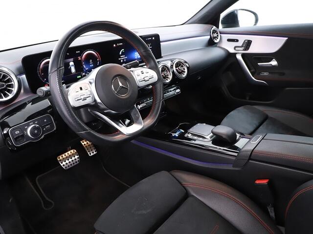 Mercedes-Benz CLA-KLASSE Shooting Brake 250 e Business Solution AMG Limited Edition NW Model AMG Line Plus Pano LED Camera Sfeer LM